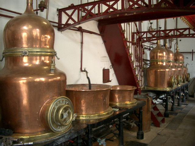 Innenleben der Destillerie Combier